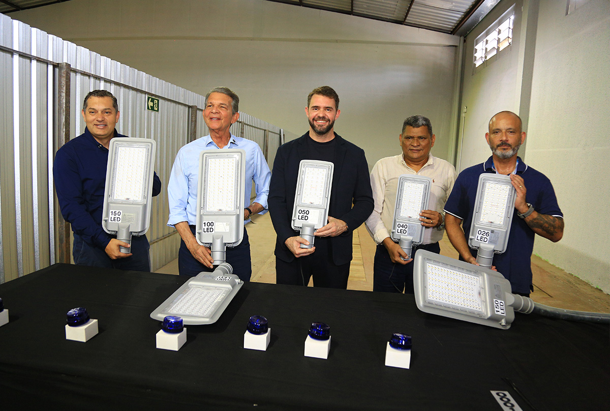 Estoque Luminárias e Insumos